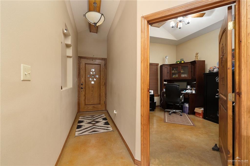 Photo 7 of 3120 Mesquite Country Avenue