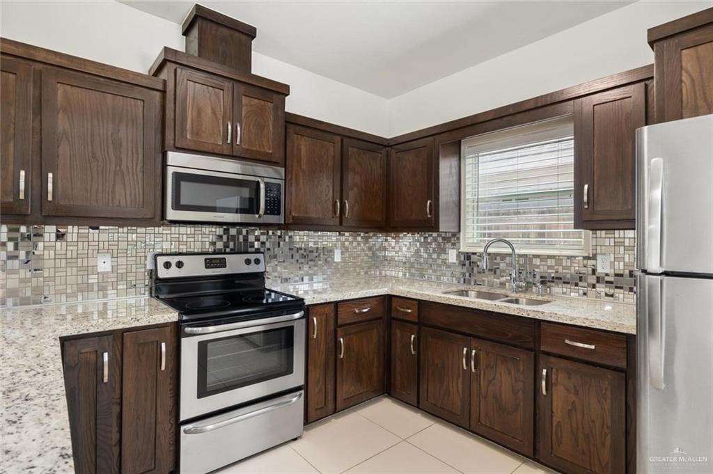 Photo 6 of 1709 Garrison Drive #3