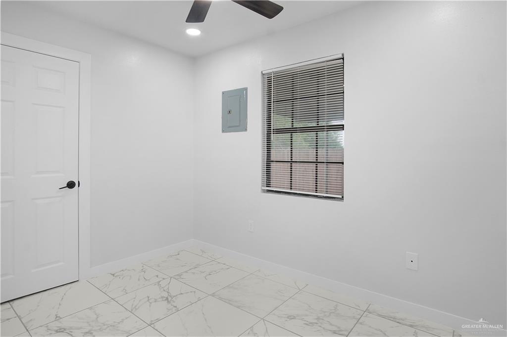 Photo 11 of 2815 Tierra Dorada Boulevard
