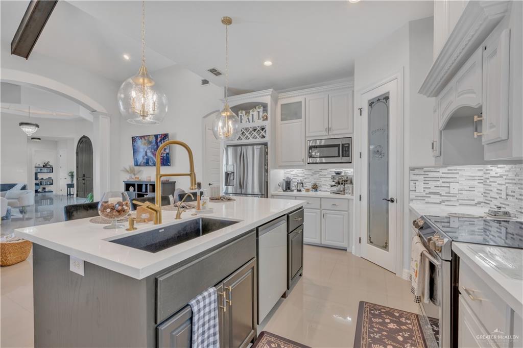 Photo 8 of 10717 28th Street