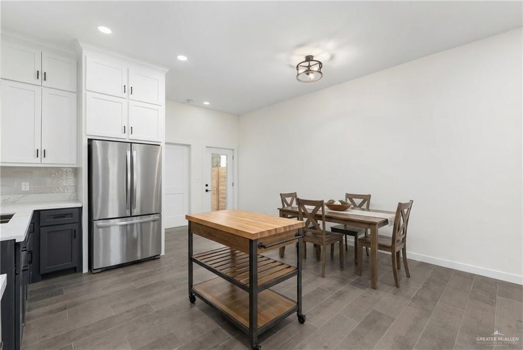 Photo 6 of 719 25th Street
