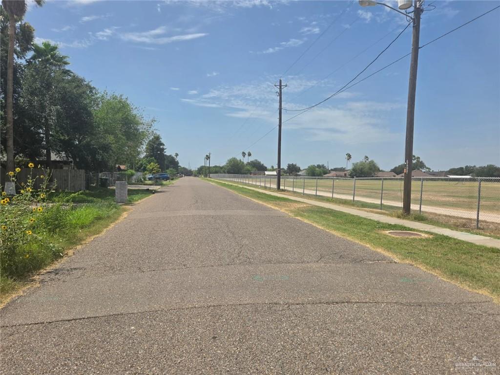 Photo 3 of 506 Tierra Linda Boulevard