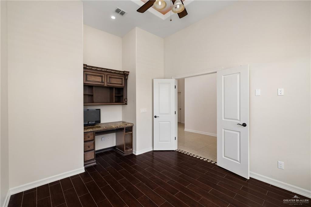 Photo 8 of 220 Santa Lucia Lane