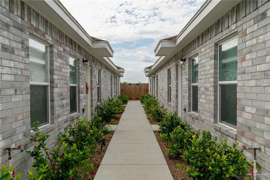 Photo 12 of 1005 Kohala Avenue #1