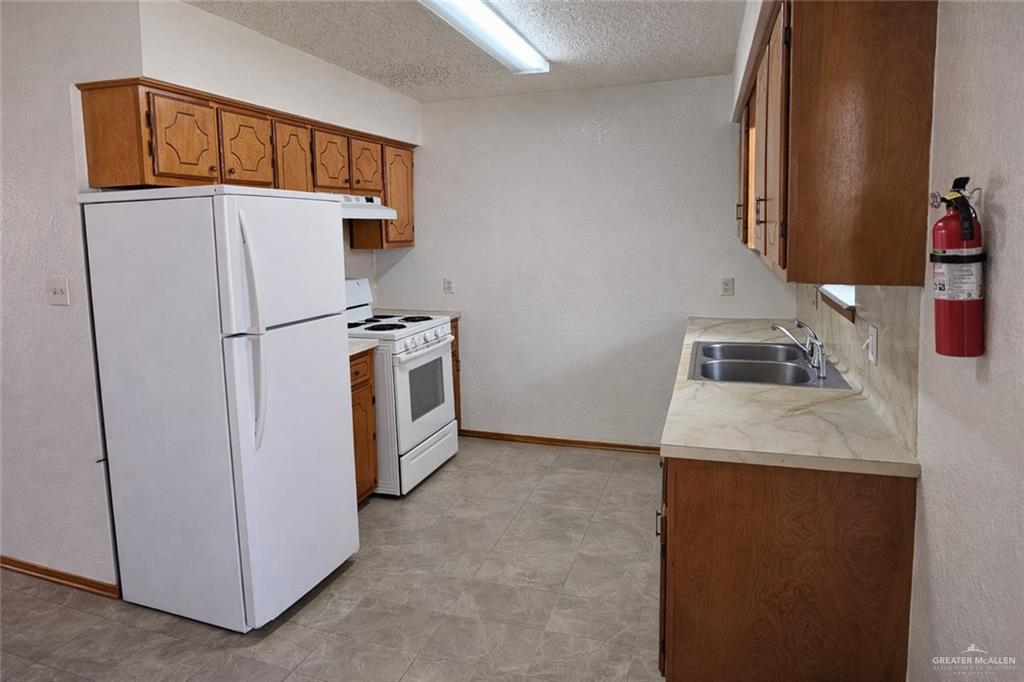 Photo 10 of 5102 Schunior Street