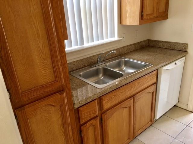Photo 5 of 1813 Bahamas Drive