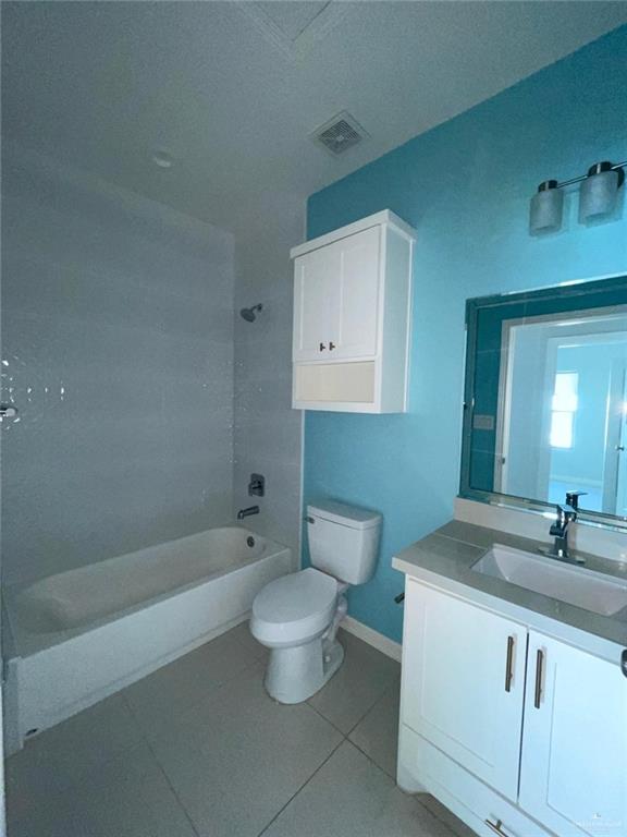 Photo 11 of 208 Rutherford Avenue #2