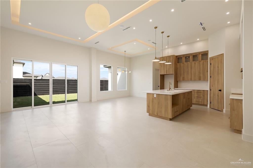 Photo 6 of 2308 Cartier Drive