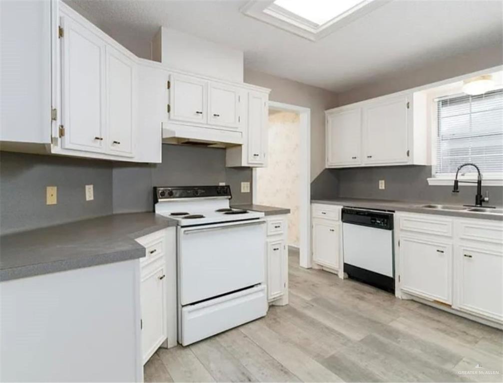 Photo 6 of 2807 Montgomery Drive