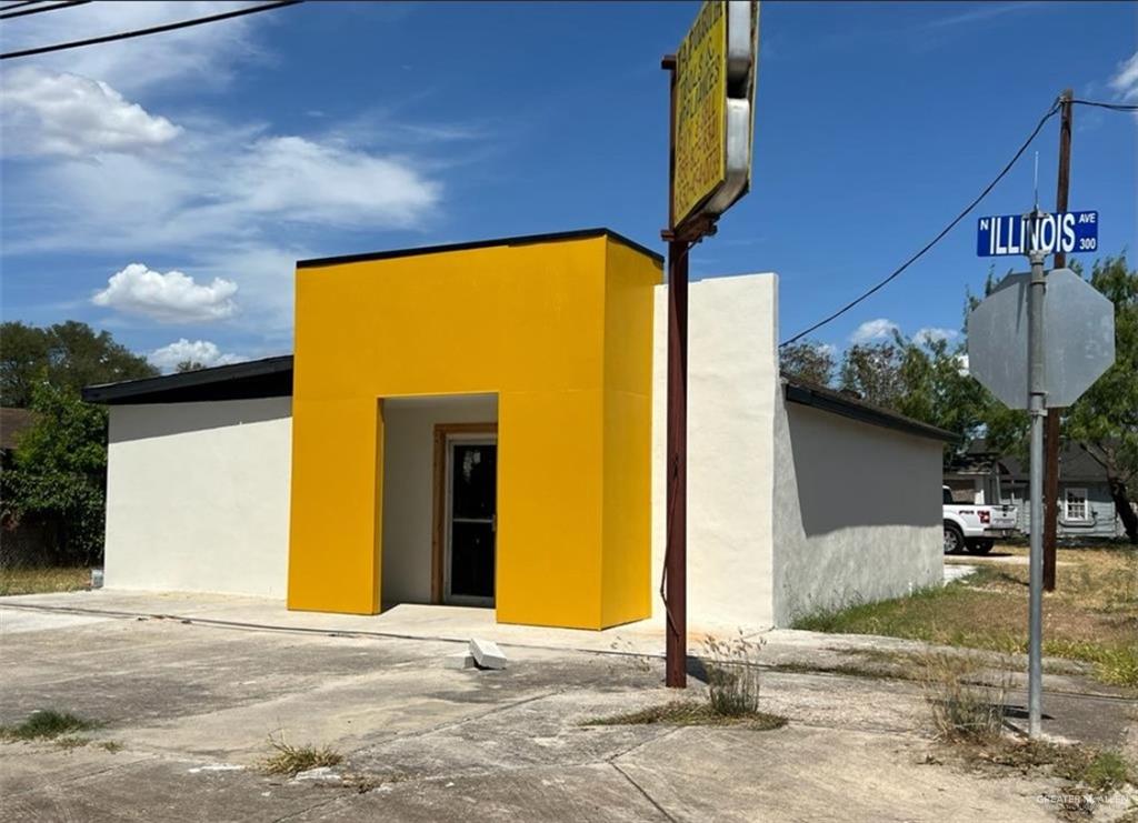 Photo 1 of 300 Illinois Avenue, Weslaco