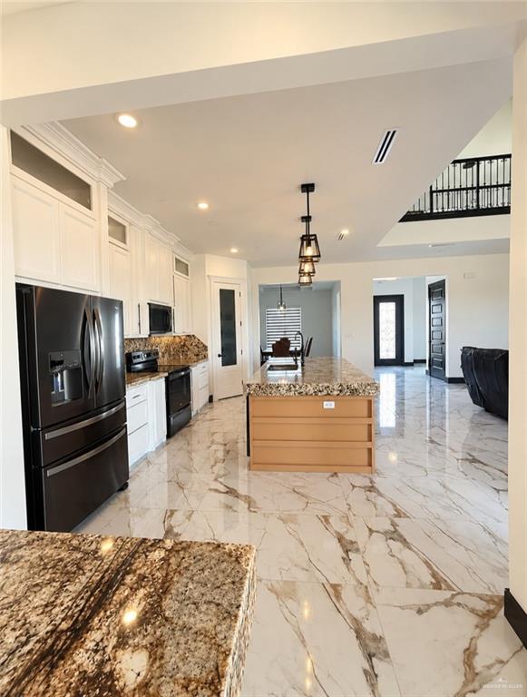 Photo 5 of 2607 Coywolf Lane