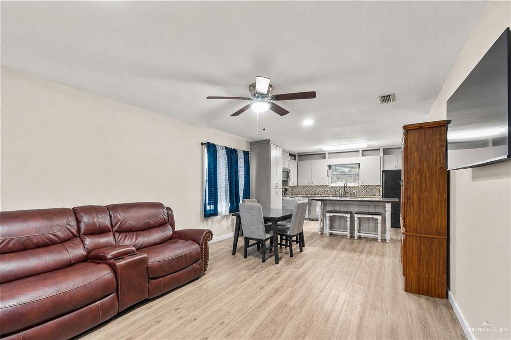 Photo 4 of 490 McCullough Street