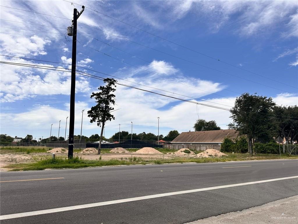 Photo 5 of 709 Dallas Avenue