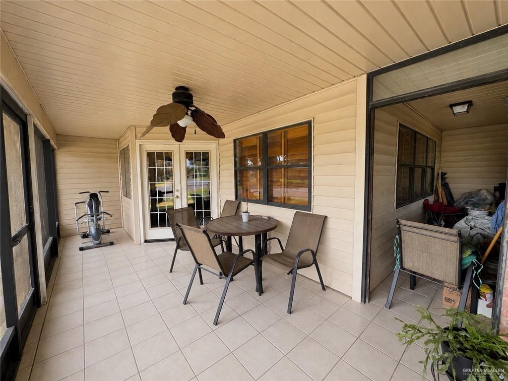 Photo 6 of 4010 Carnation Circle