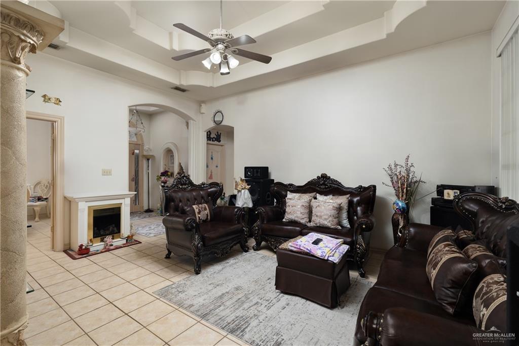 Photo 4 of 1208 Buchanan Drive