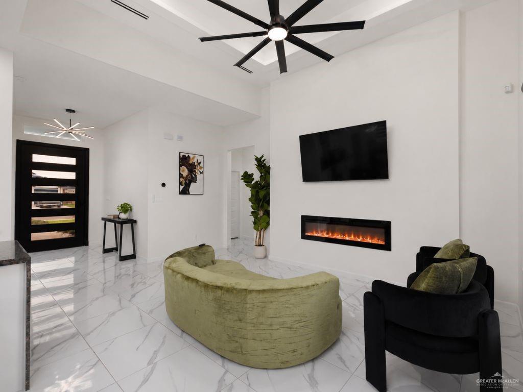 Photo 3 of 2307 Tamarindo Street