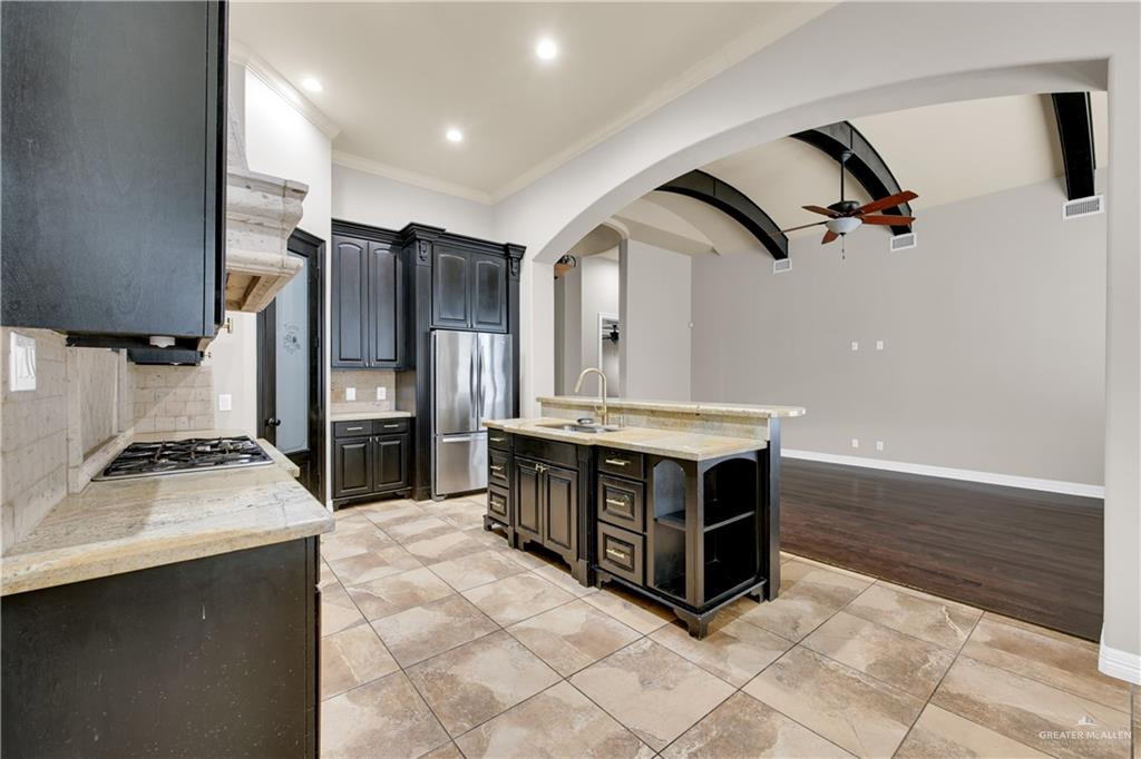 Photo 6 of 1617 Aransas Street