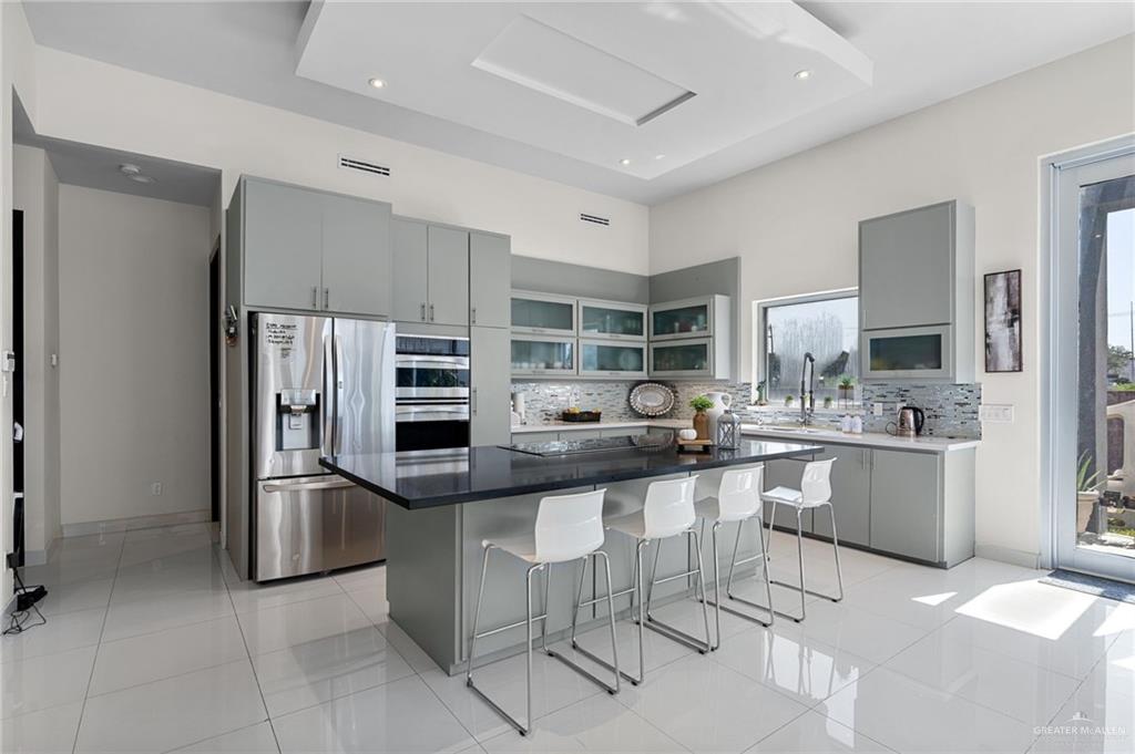 Photo 8 of 1102 Flamingo Avenue