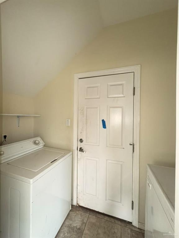 Photo 7 of 1513 Phoenix Street
