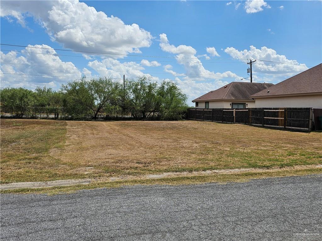 Photo 2 of 506 Melanie Drive