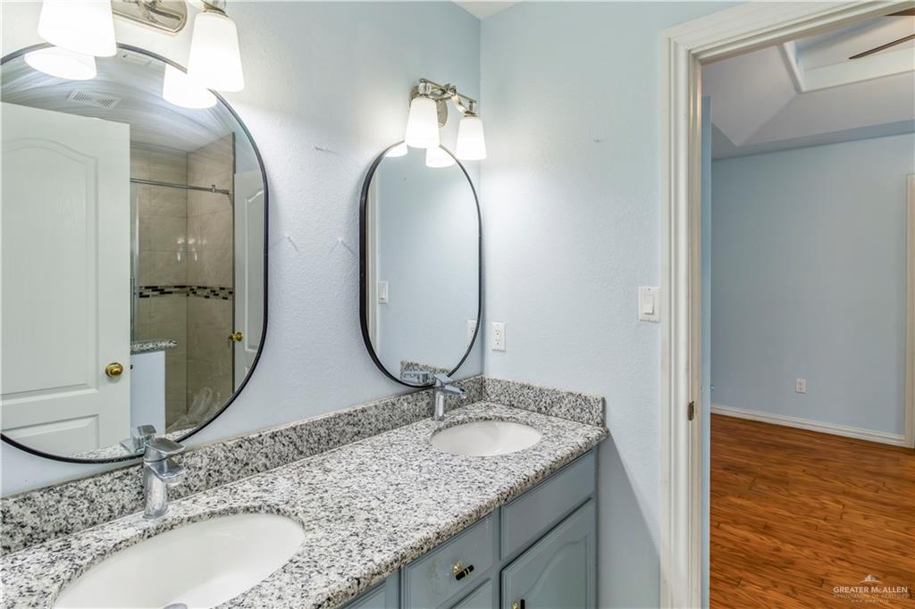Photo 8 of 2317 Pelican Avenue