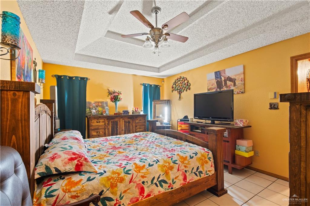 Photo 11 of 2207 Fern Avenue