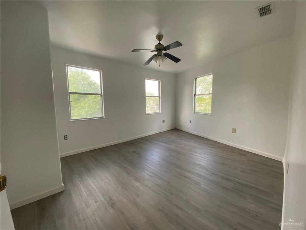 Photo 5 of 521 Sprague Street #3