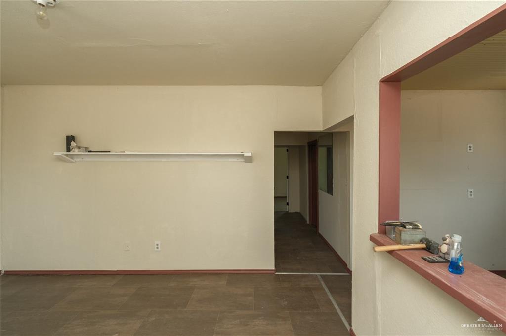 Photo 5 of 161 Elena Street