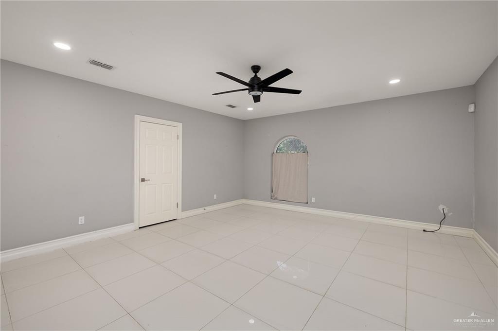 Photo 16 of 2114 Anacua Circle