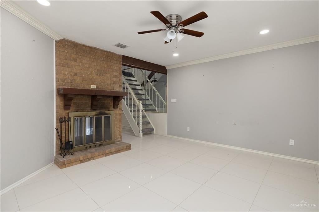 Photo 8 of 2114 Anacua Circle