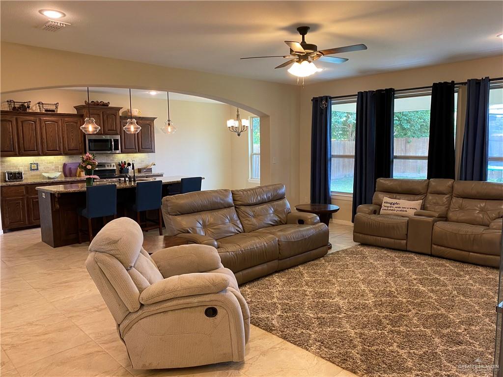 Photo 9 of 3705 Green Jay Drive