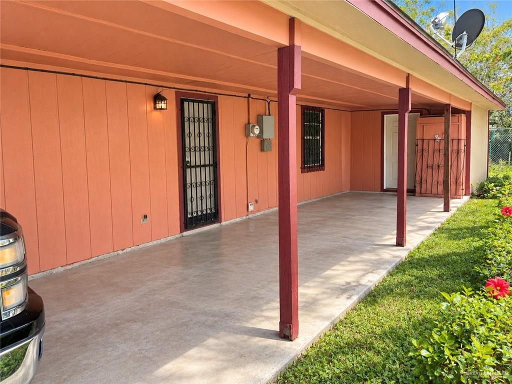 Photo 15 of 845 Roble Street