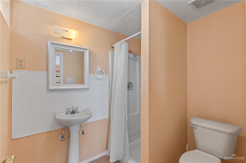 Photo 15 of 801 Foster Drive
